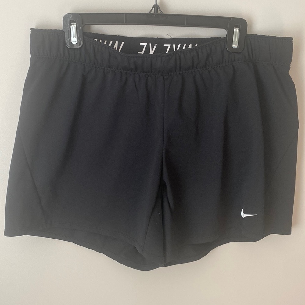 Nike Dri-Fit Shorts Large